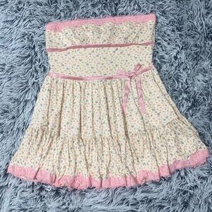 Sugar Thrillz strapless floral dress